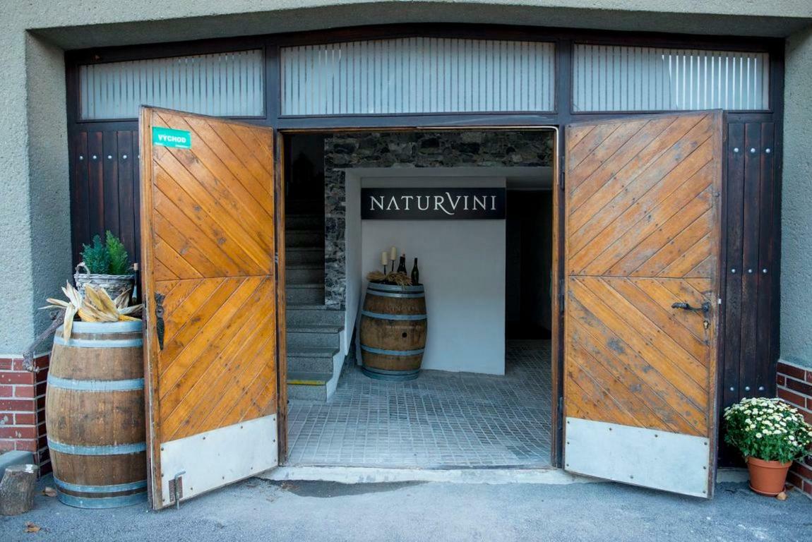 Penzion A Vinarstvi Naturvini Miroslav  Exterior photo